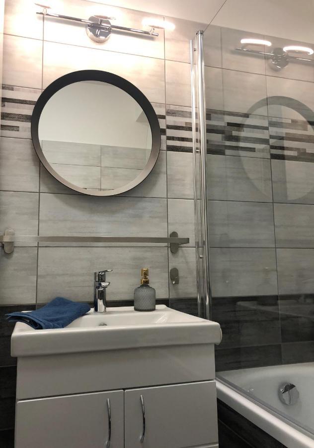 Glamour Apartman Tapolca Luaran gambar